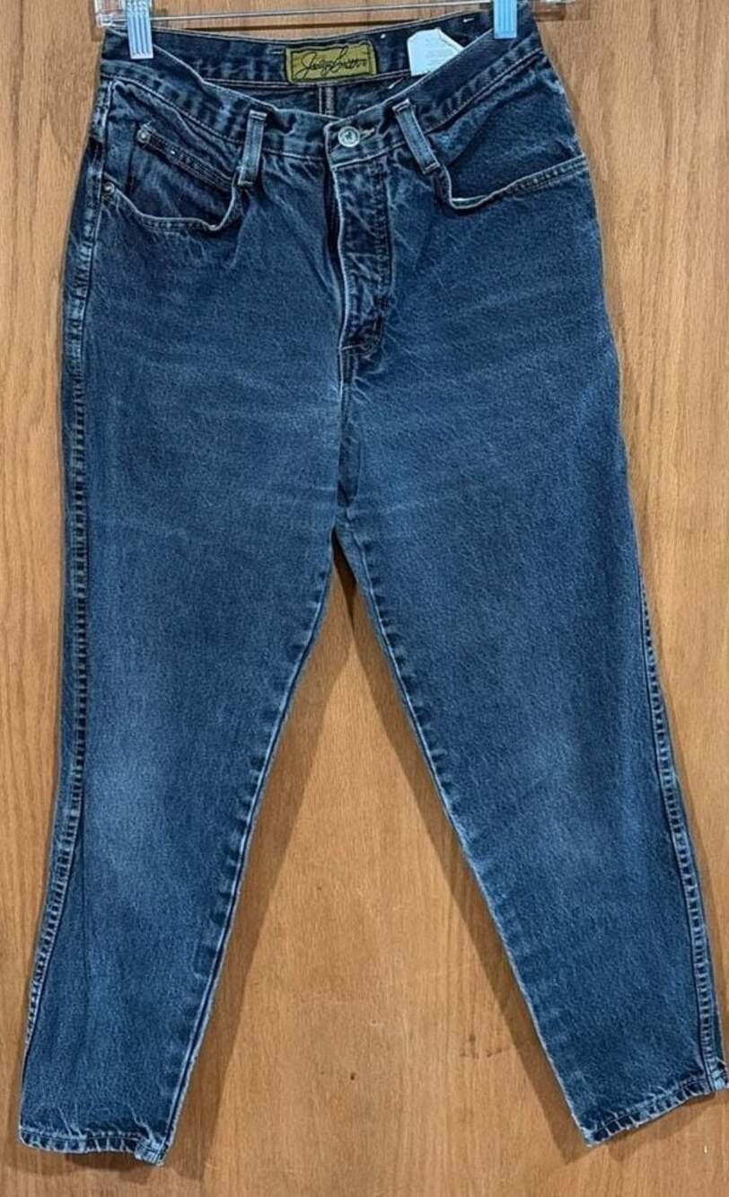 Jaclyn Smith Vintage 90s High Rise Mom Jeans Acid Wash Cotton Made in USA 7/8 P